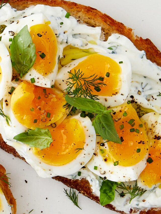 6 Simple Mediterranean Breakfast Recipes to Boost Your Day